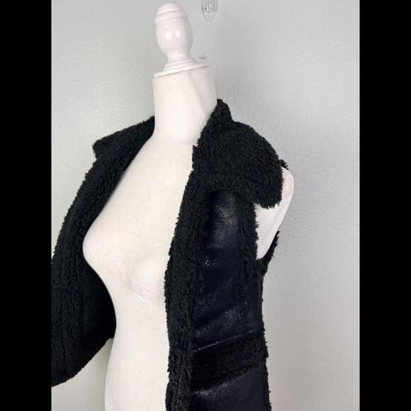 Splendid Girls Size 12 Black Vest Open Front NWT Fleece Lined - Picture 3 of 8